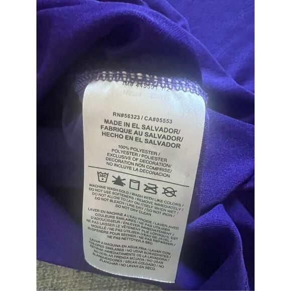 Purple The Nike Tee Dri Fit Short Sleeve V Neck Athletic Cut Women's Medium - Picture 6 of 7